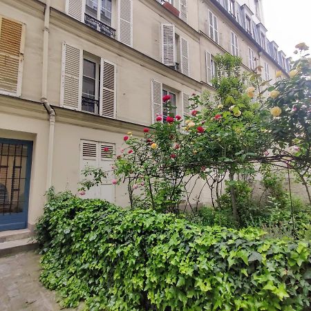 Cozy Apartment With A Garden View In The 17Th Quartier Parigi Esterno foto